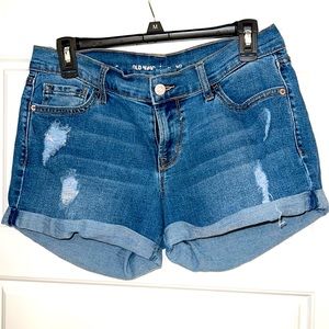 🚨CLOSING SHOP SALE🚨 Old Navy Boyfriend Short